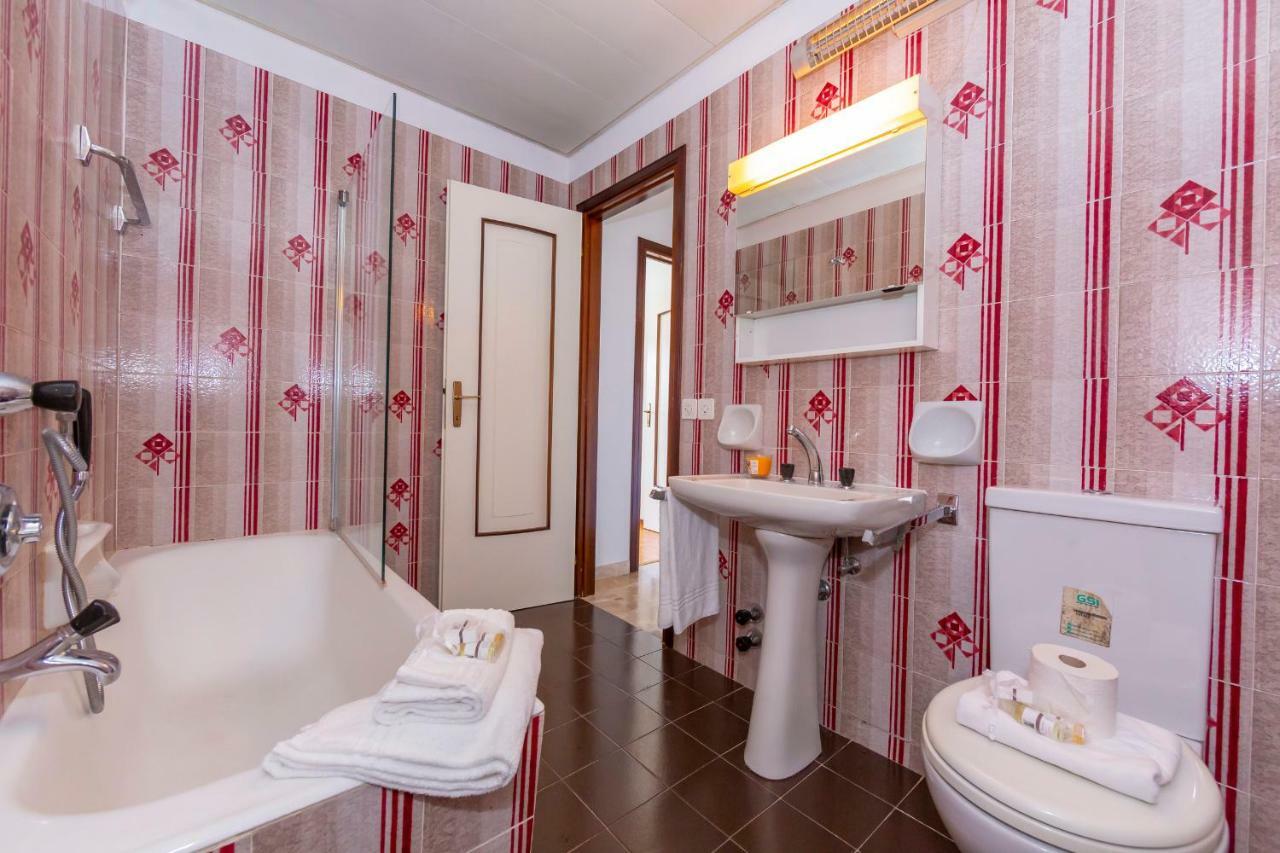ルガーノCasa Taddeiアパートメント エクステリア 写真